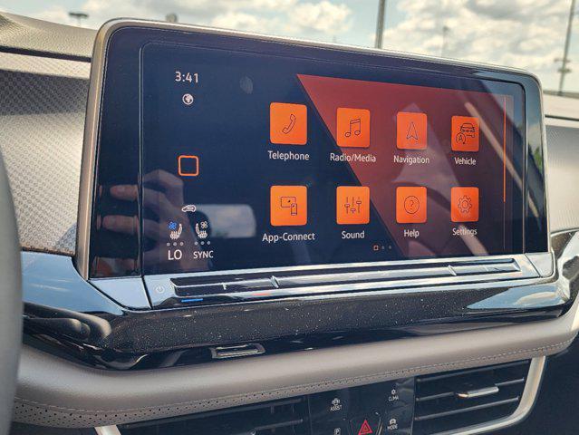 new 2025 Volkswagen Atlas car, priced at $49,076