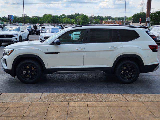 new 2025 Volkswagen Atlas car, priced at $49,076