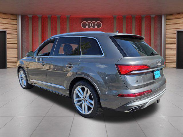 new 2025 Audi Q7 car, priced at $72,570