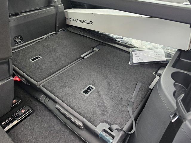 new 2025 Volkswagen Atlas car, priced at $46,504