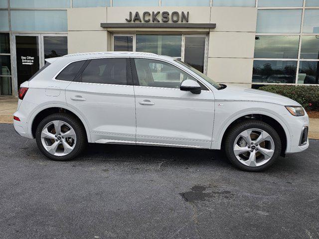 new 2025 Audi Q5 car, priced at $59,235