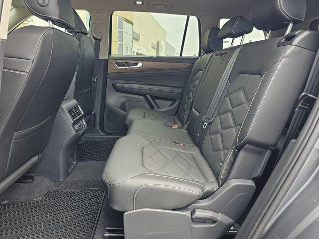 new 2025 Volkswagen Atlas car, priced at $45,656
