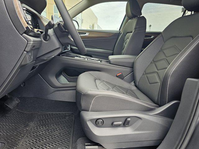 new 2025 Volkswagen Atlas car, priced at $45,656