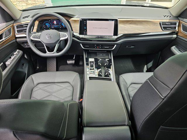 new 2025 Volkswagen Atlas car, priced at $45,656