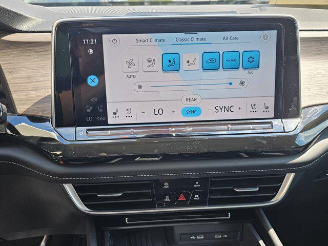 new 2025 Volkswagen Atlas car, priced at $56,551