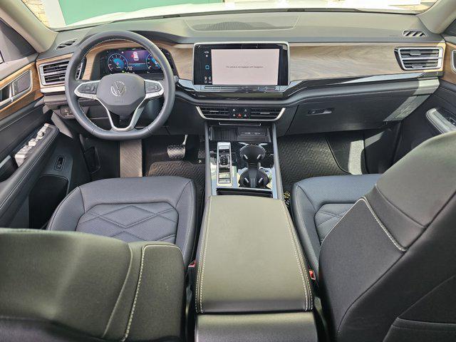 new 2025 Volkswagen Atlas car, priced at $46,251