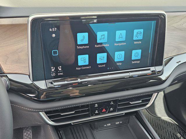 new 2025 Volkswagen Atlas car, priced at $46,251