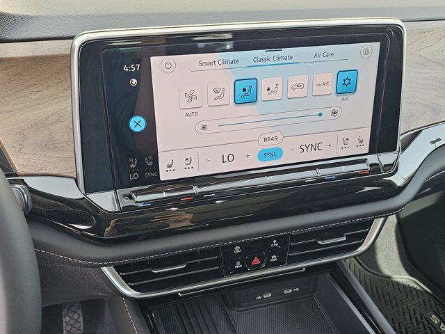 new 2025 Volkswagen Atlas car, priced at $46,251