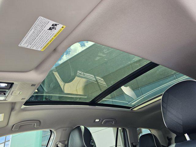 new 2025 Volkswagen Atlas car, priced at $55,356