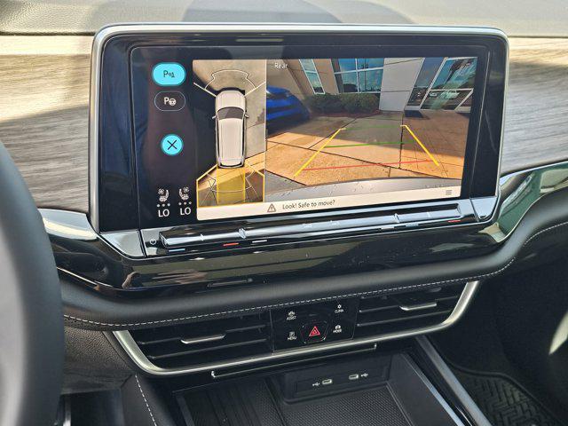 new 2025 Volkswagen Atlas car, priced at $52,856