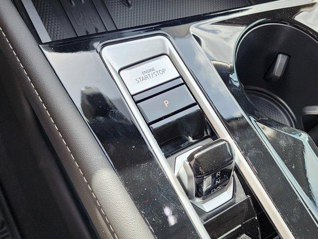 new 2025 Volkswagen Atlas car, priced at $49,501