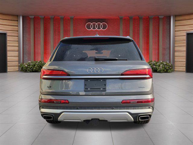 new 2025 Audi Q7 car, priced at $72,204