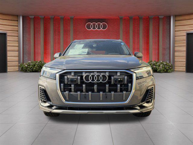 new 2025 Audi Q7 car, priced at $72,204
