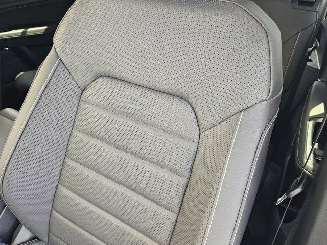 new 2025 Volkswagen Atlas car, priced at $51,501