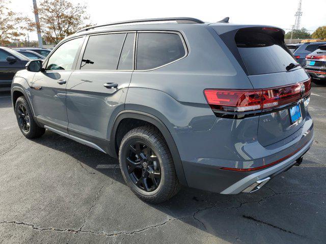 new 2024 Volkswagen Atlas car, priced at $51,236