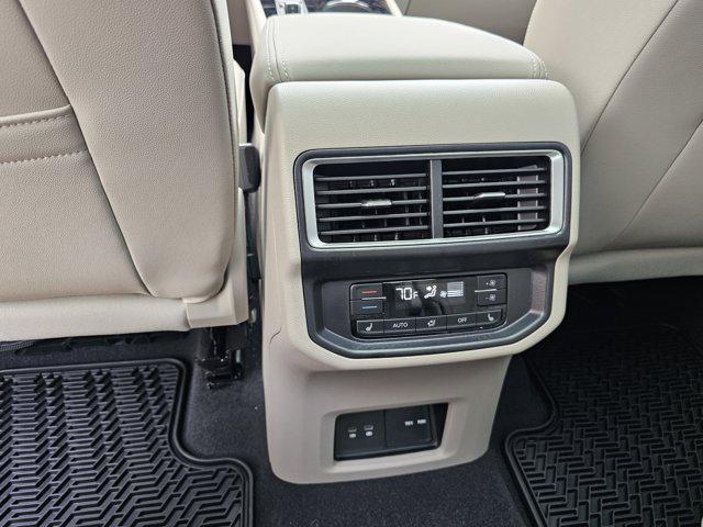 new 2025 Volkswagen Atlas car, priced at $57,006