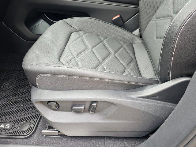 new 2025 Volkswagen Atlas car, priced at $45,051