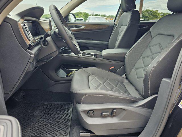 new 2025 Volkswagen Atlas car, priced at $45,051