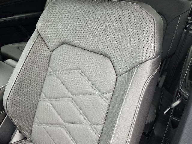 new 2025 Volkswagen Atlas car, priced at $45,051