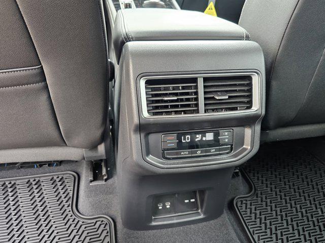 new 2025 Volkswagen Atlas car, priced at $45,051