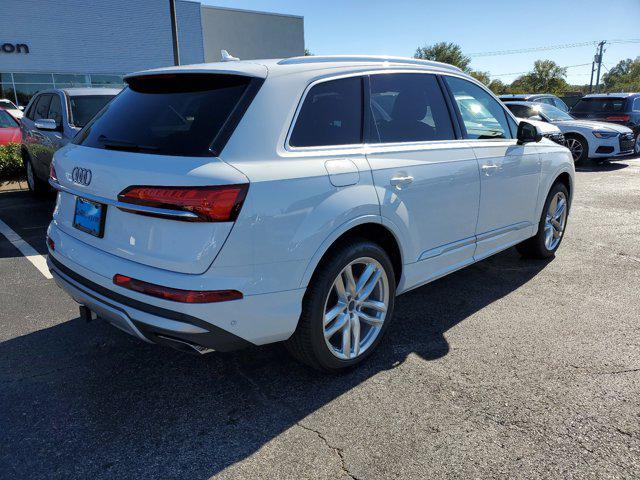 new 2025 Audi Q7 car, priced at $76,800