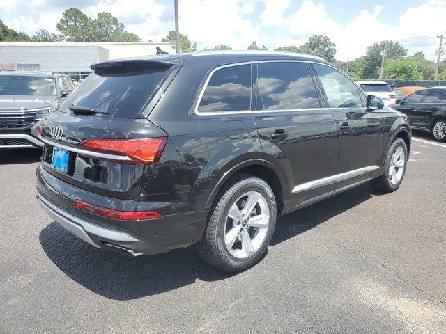 new 2025 Audi Q7 car, priced at $69,950