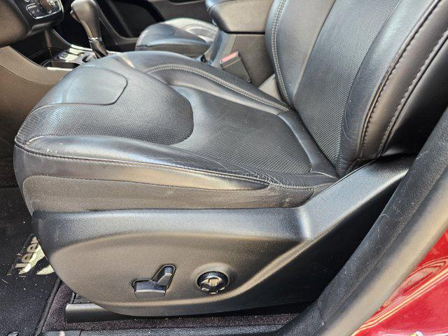 used 2019 Jeep Cherokee car, priced at $16,995