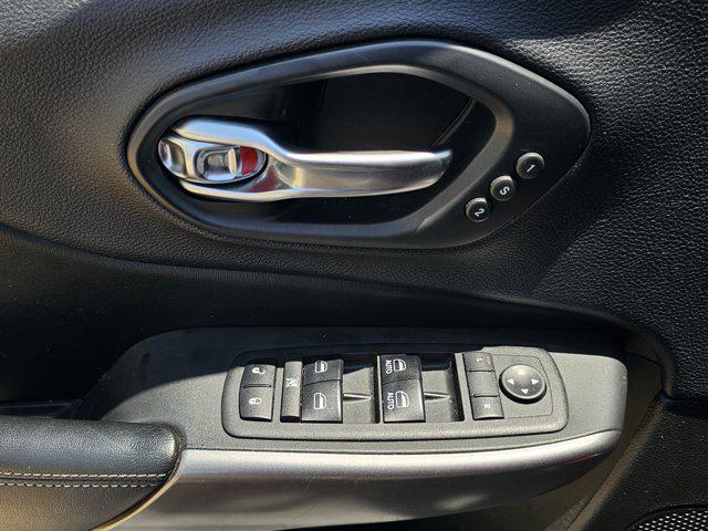 used 2019 Jeep Cherokee car, priced at $16,995