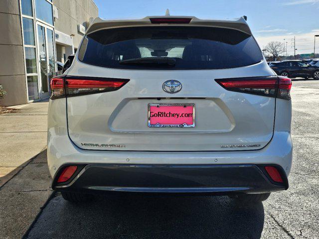 used 2020 Toyota Highlander car, priced at $31,995