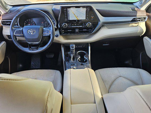 used 2020 Toyota Highlander car, priced at $31,995