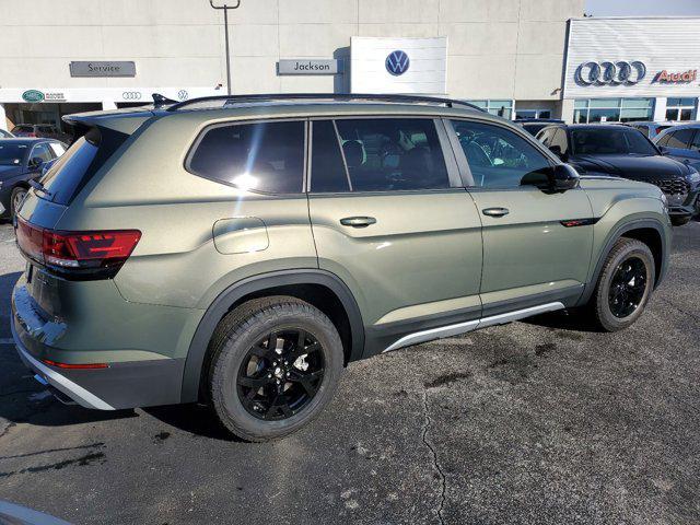 new 2025 Volkswagen Atlas car, priced at $49,076