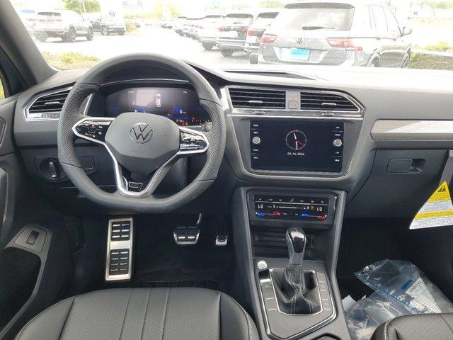 new 2024 Volkswagen Tiguan car, priced at $36,276