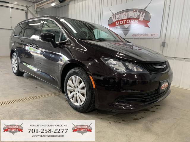 used 2018 Chrysler Pacifica car, priced at $13,800