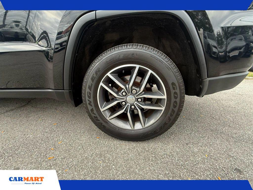 used 2017 Jeep Grand Cherokee car, priced at $15,295