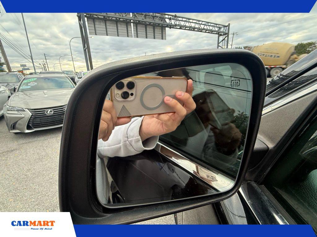 used 2017 Jeep Grand Cherokee car, priced at $15,295