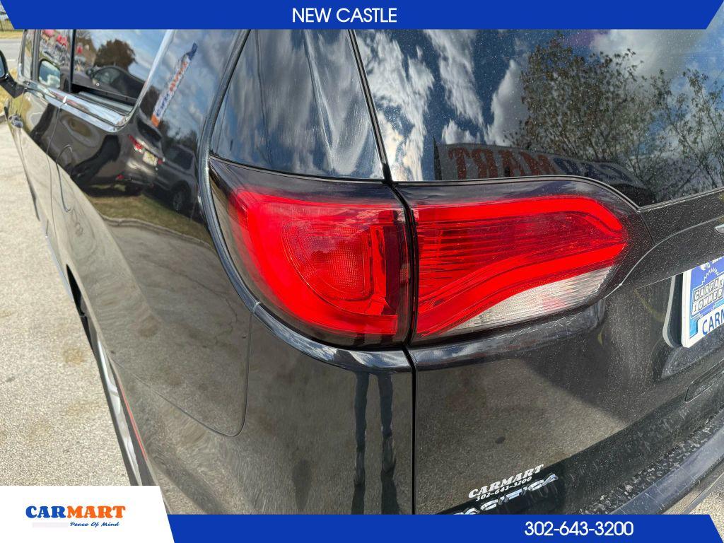 used 2018 Chrysler Pacifica car, priced at $14,164