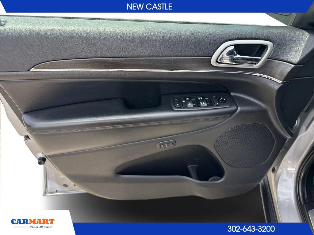 used 2018 Jeep Grand Cherokee car, priced at $15,979