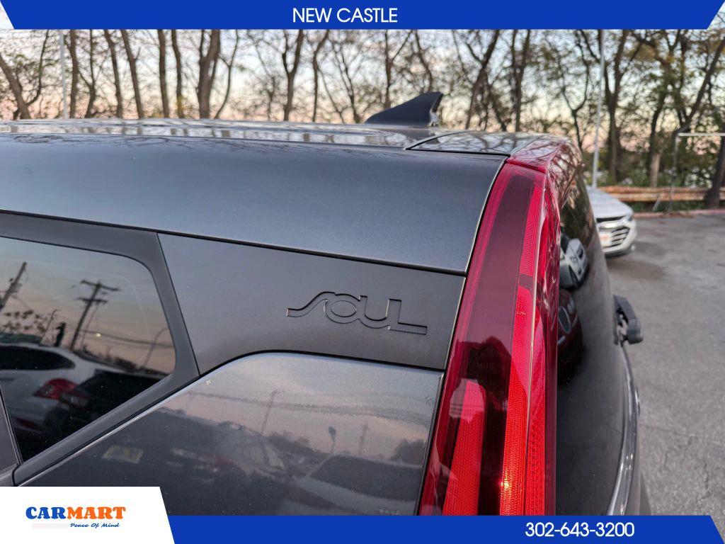 used 2021 Kia Soul car, priced at $13,502