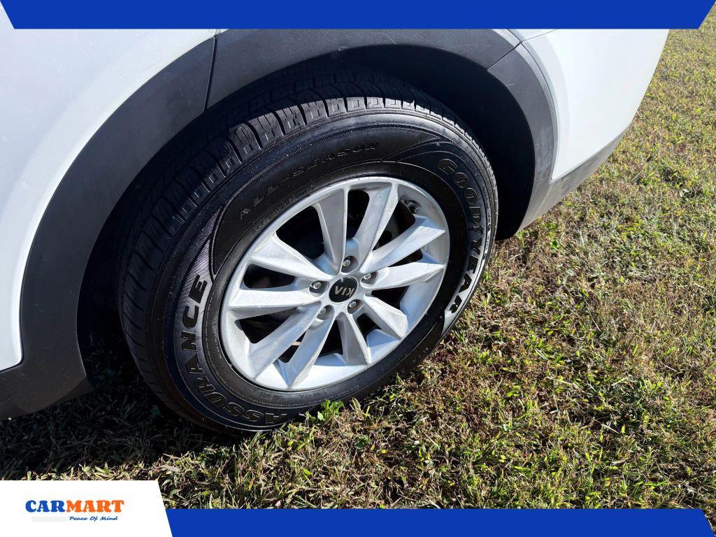 used 2019 Kia Sorento car, priced at $12,901