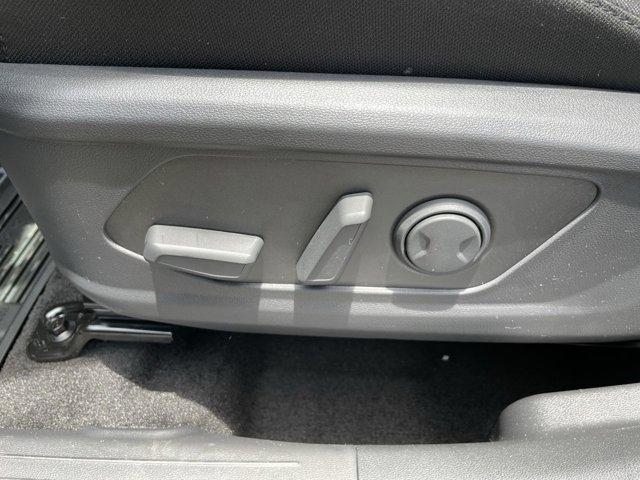 new 2025 Hyundai TUCSON Hybrid car, priced at $33,436