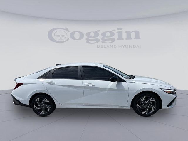 new 2025 Hyundai Elantra car, priced at $22,881