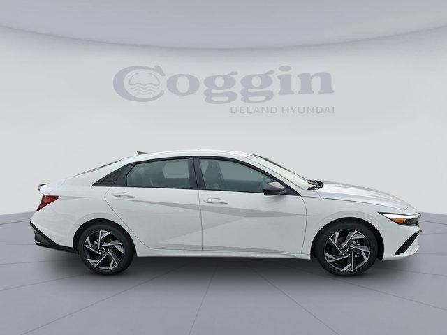 new 2025 Hyundai Elantra car, priced at $23,558