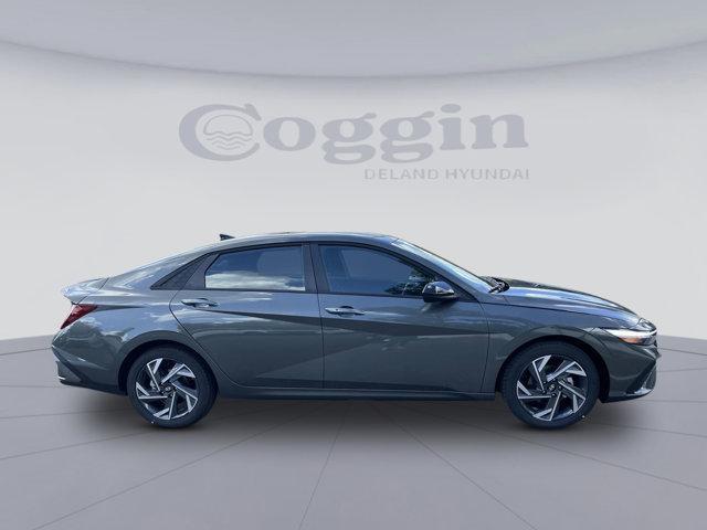 new 2025 Hyundai Elantra car, priced at $23,174