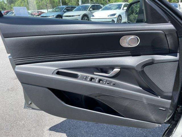 new 2025 Hyundai ELANTRA HEV car, priced at $29,625