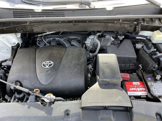 used 2018 Toyota Highlander car, priced at $17,727