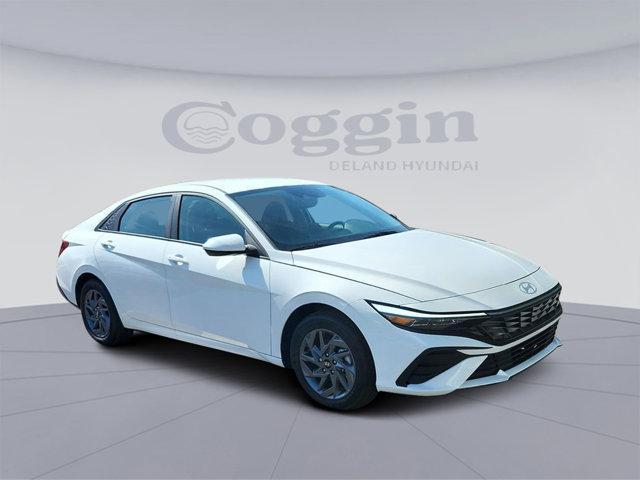 new 2024 Hyundai Elantra HEV car, priced at $27,429