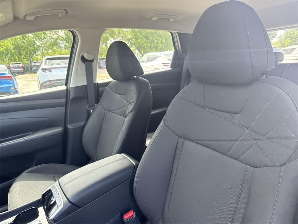 new 2025 Hyundai Tucson car, priced at $30,100