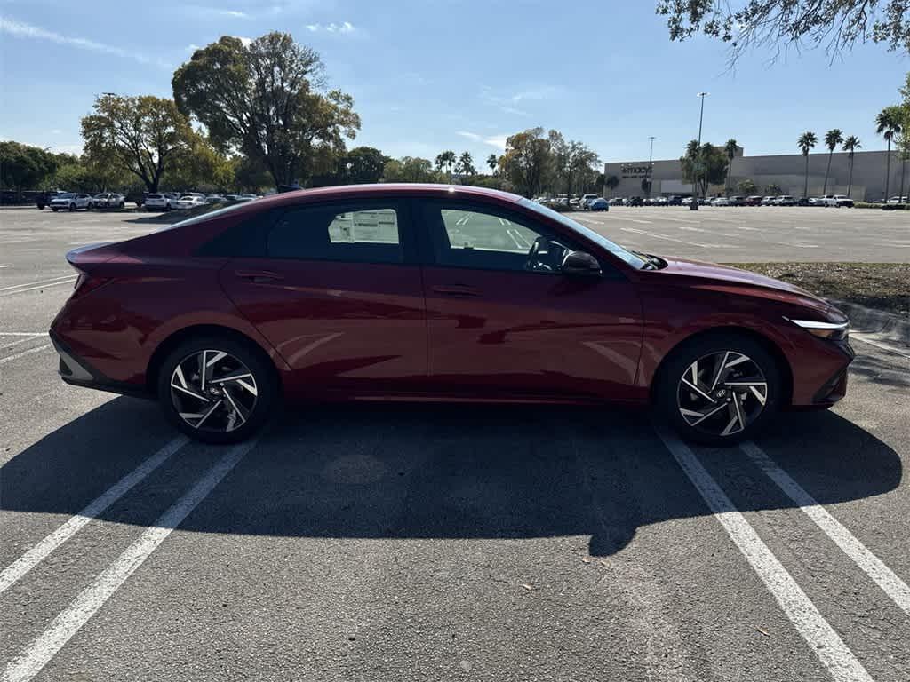 new 2025 Hyundai Elantra car, priced at $24,643