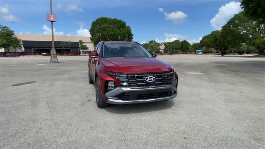 new 2025 Hyundai Tucson car, priced at $34,004