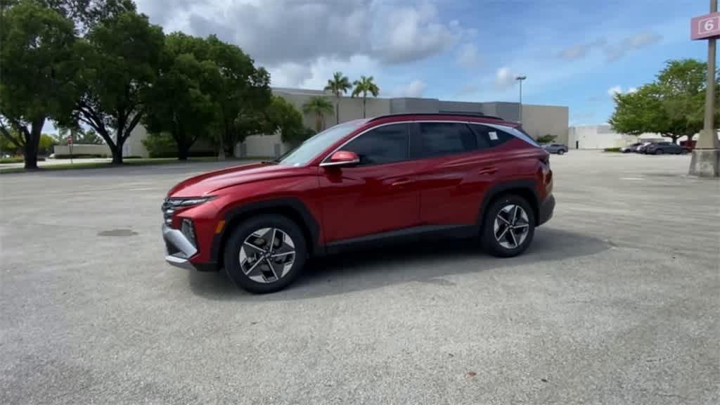 new 2025 Hyundai Tucson car, priced at $34,004